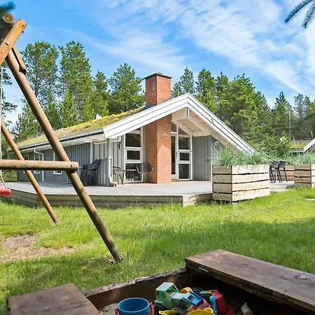 Дом отдыха 3 Bedroom In