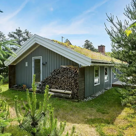 Дом отдыха 3 Bedroom In